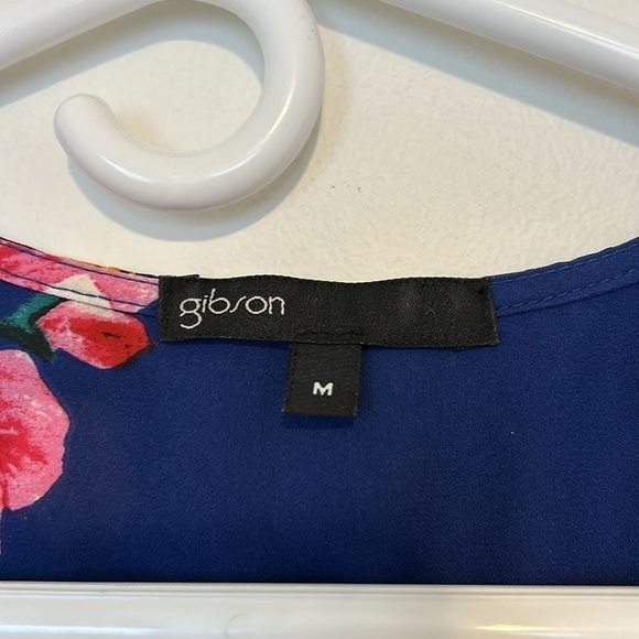GibsonLook Blue Floral Mindy Wrap Blouse, Medium - Picture 4 of 10